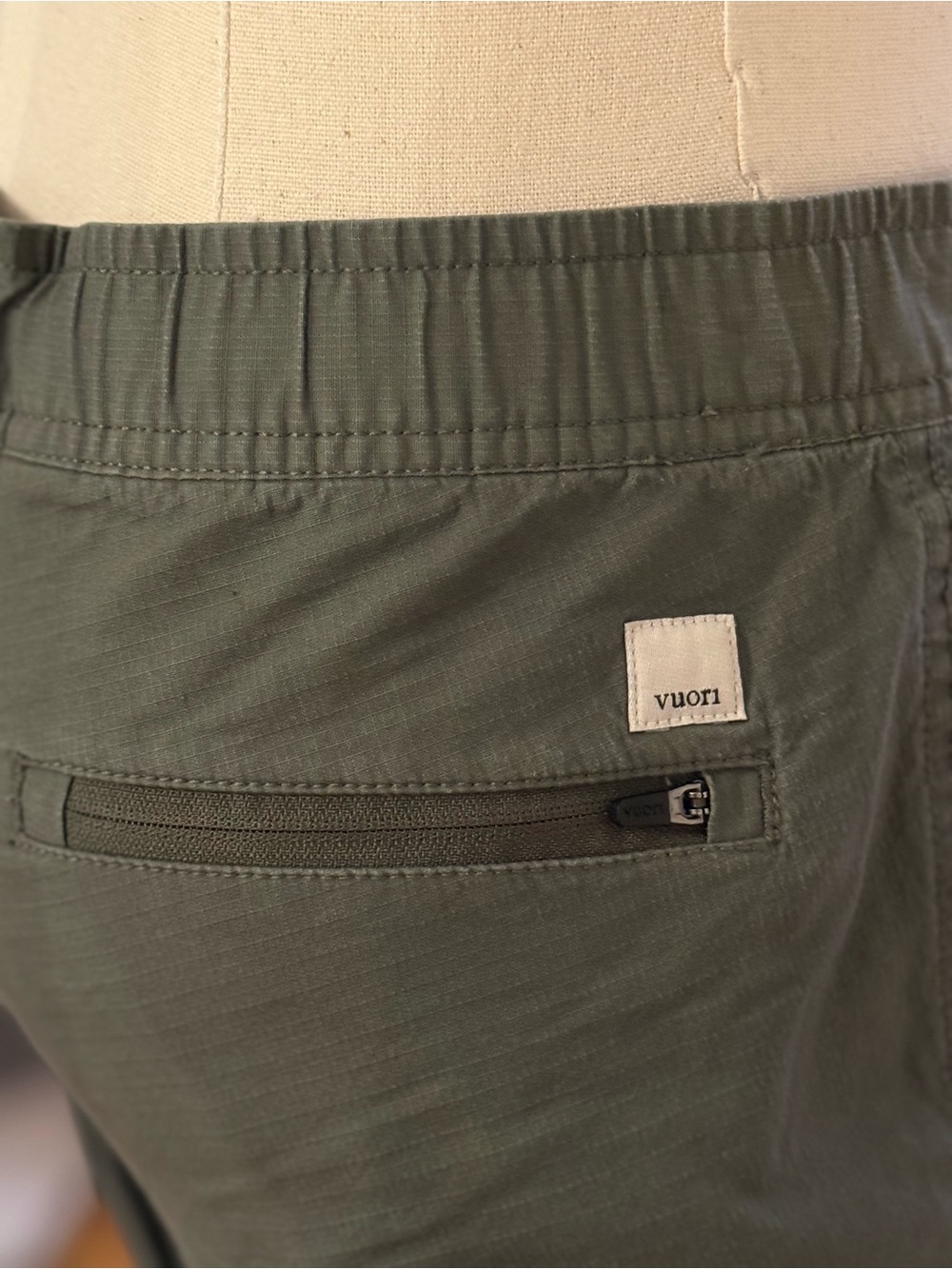 Vuori Women's Army Green Ripstop Canvas Athlesuire Pants Size: XS